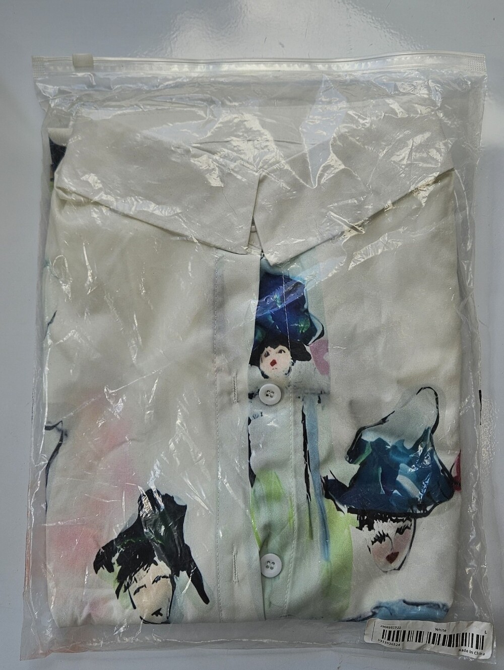 NWT SHEIN Artistic Figure Graphic Print Button-Up Blouse - Picture 7 of 7
